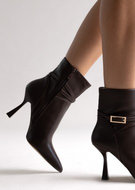 Ideal shoes - Ideal shoes Μυτερά Μποτάκια Μποτάκια με Τακούνι Στιλέτο - 5271 - Σκούρο Καφέ Ματ