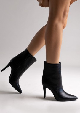 Ideal shoes - Ideal shoes Μυτερά Croc-Effect Μποτάκια - 2530A - Μαύρο Κροκό