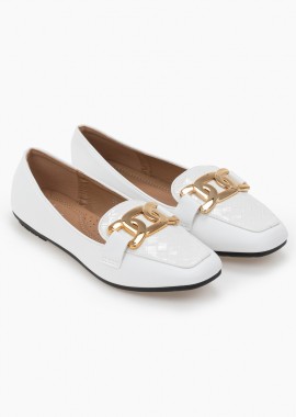 Loafers με μεταλλικό διακοσμητικό και εύκαμπτη σόλα - Λευκό