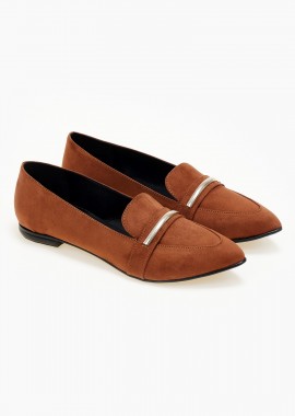 Issue - Μυτερά loafers με διακοσμητική αγκράφα - Ταμπά