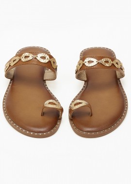 Issue - Φλατ σανδάλια με toe ring και μεταλλικές λεπτομέρειες - Κάμελ