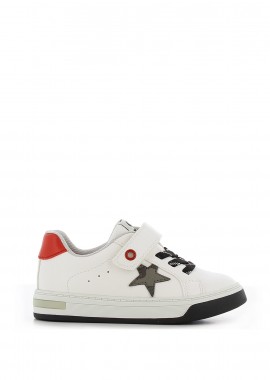 Λευκό παιδικό sneaker