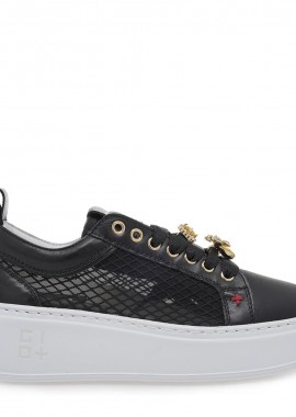 SNEAKERS σχέδιο: U197A3423