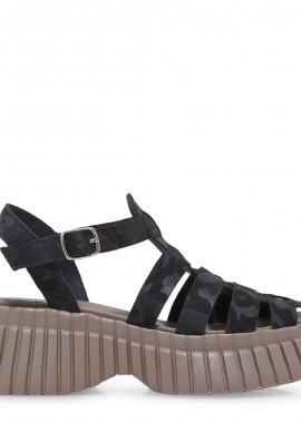 ALESSANDRA BRUNI - FLATFORMS σχέδιο: U455A1534