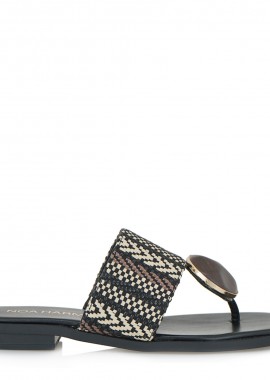 Noa Harmon - FLATS σχέδιο: U465D2261