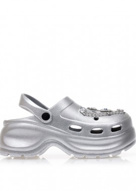 Παντόφλες σαμπό ασημί λάστιχο με ιδιαίτερα διακοσμητικά ΑΣΗΜΙ