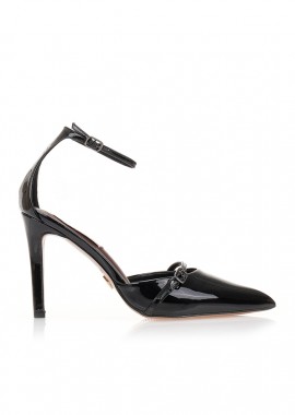 Γόβες μαύρες λουστρίνι με διακοσμητικό λουράκι ΜΑΥΡΟ