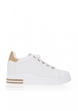 Sneakers με ανάγλυφο σχέδιο ΜΠΕΖ