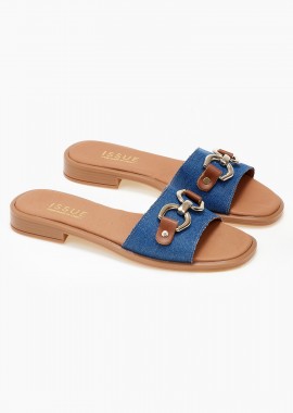 Issue - Flat σανδάλια με διακοσμητικό ελληνικής κατασκευής - Τζιν